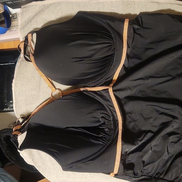Rose Gold Strappy Swim Tankini Top with Built-In Plunge Bra | Cacique size 44DDD - Picture 2 of 6